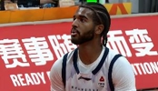 鲁媒：克里斯对阵天津时出现手指骨裂伤情 预计将会缺席三周左右