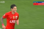 比赛第22分钟，维塔尔禁区前沿推射破门，海港1-0领先浙江